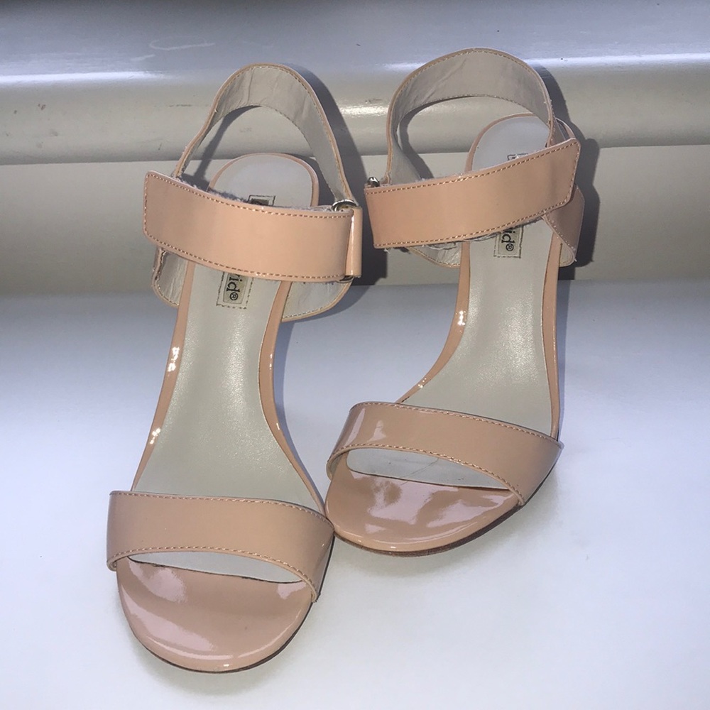 Sandal